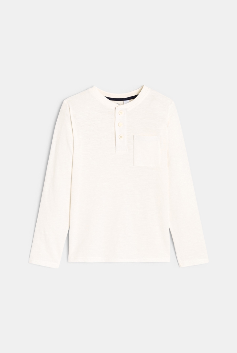 Camiseta con cuello abotonado 1