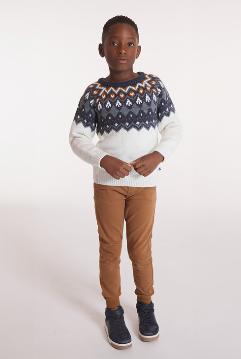 Fantovski pulover barve ecru iz žakarda 1