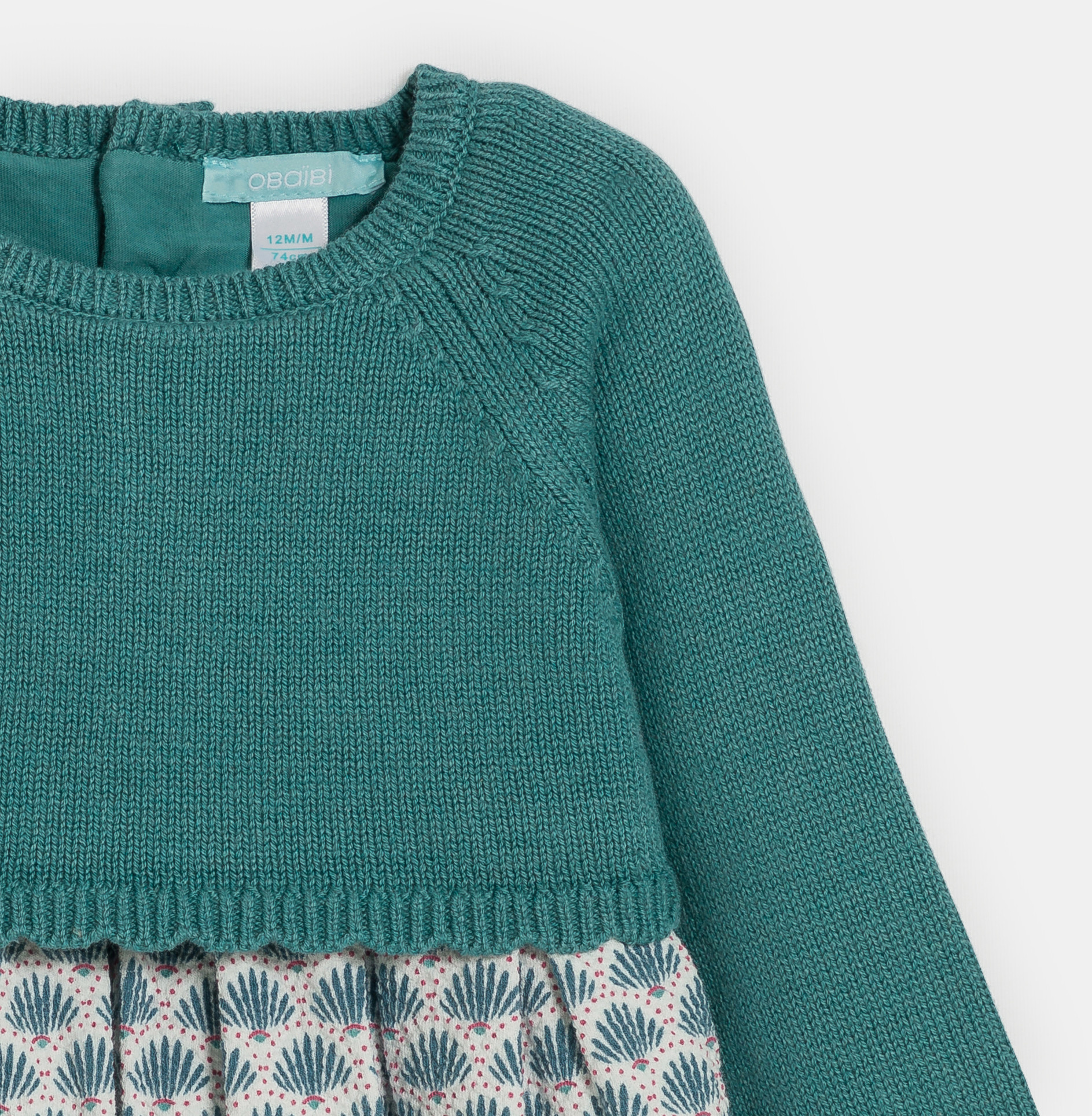 Dekliška obleka iz dveh materialov, pletenine in zelenega seersuckerja za dojenčke. 2