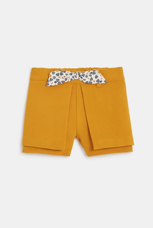 Warme gelbe Shorts mit Bändern Kleinkind Mädchen 2