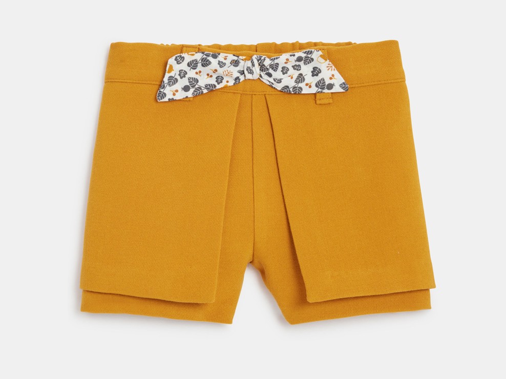 Warme gelbe Shorts mit Bändern Kleinkind Mädchen 2