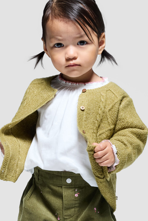Cárdigan de punto de ochos verde bebé niña 1