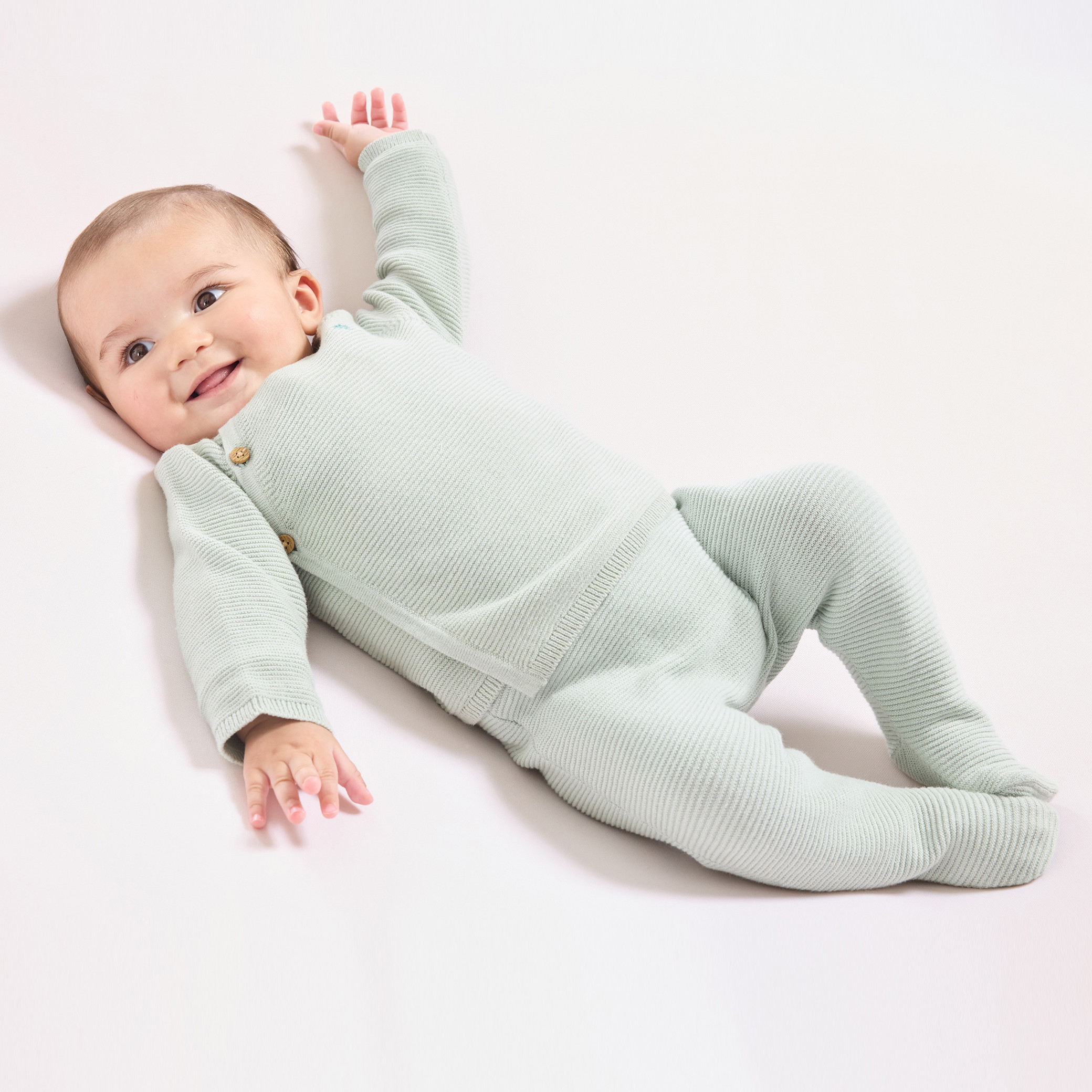 【新品未使用】ANDMARY Baby knit babushka 1 Babies Onesie Knitting Pattern (6186-8) ¦ Katia.com