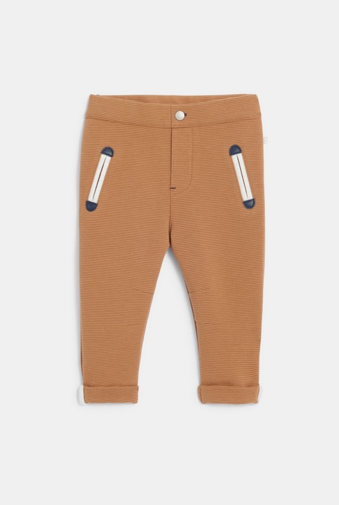 Wciągane spodnie z ozdobnej dzianiny ściągaczowej brązowe, niemowlę chłopiec 2