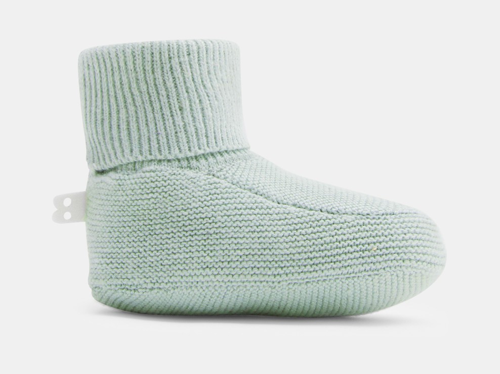 Grüne Strick-Schühchen zum mühelosen Anziehen für Neugeborene 1