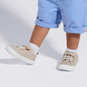 Chaussures en toile beige bébé garçon 1