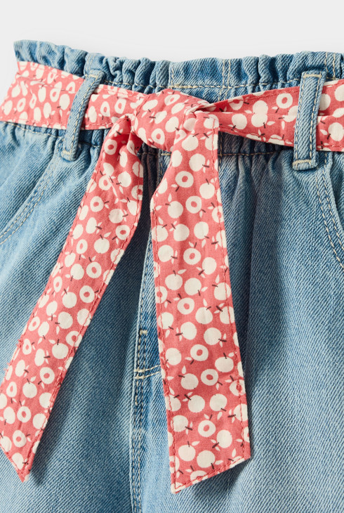 Short en jean bleu fille 2