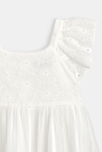 Schickes weißes Kleid mit Lochstickerei für Mädchen 2