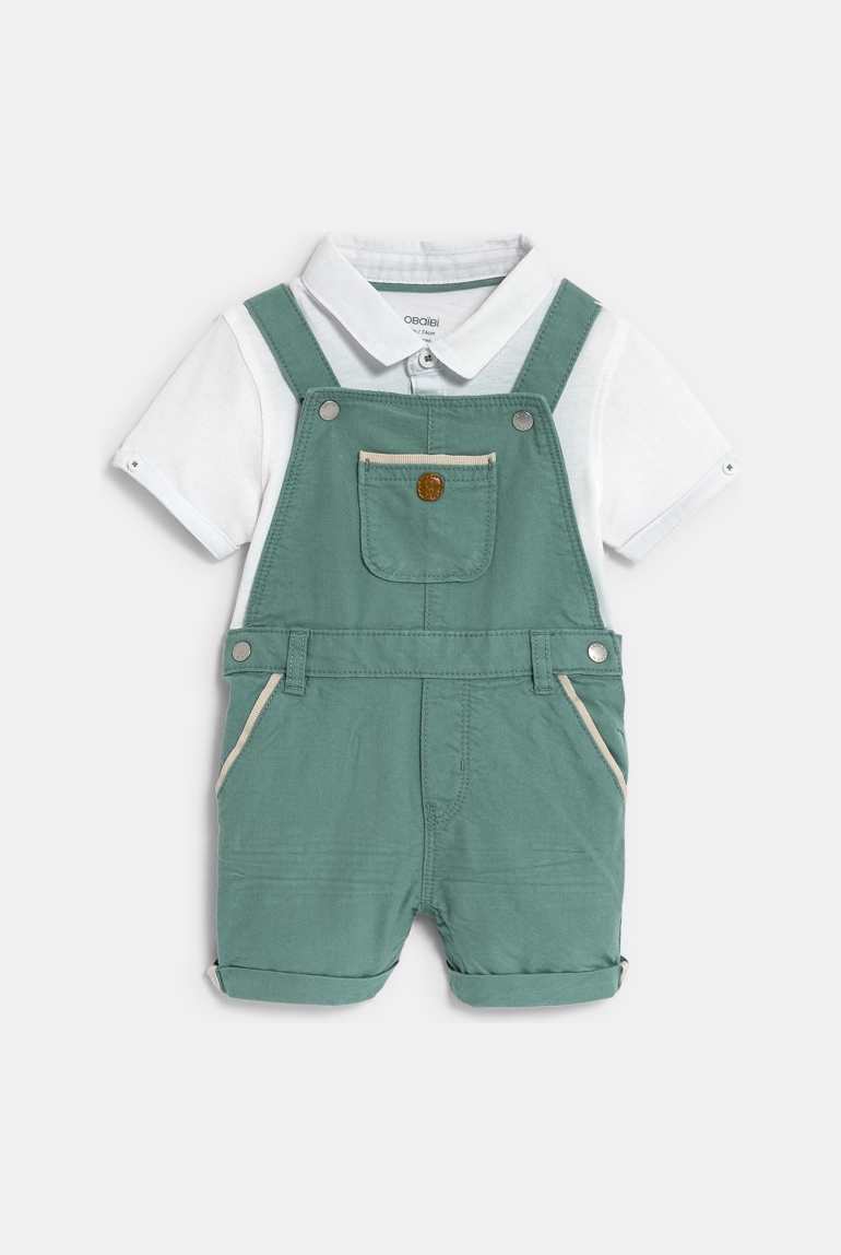 Kurze Baby-Latzhose in Grün und weißes Poloshirt aus Piqué-Gewebe für Jungen 1