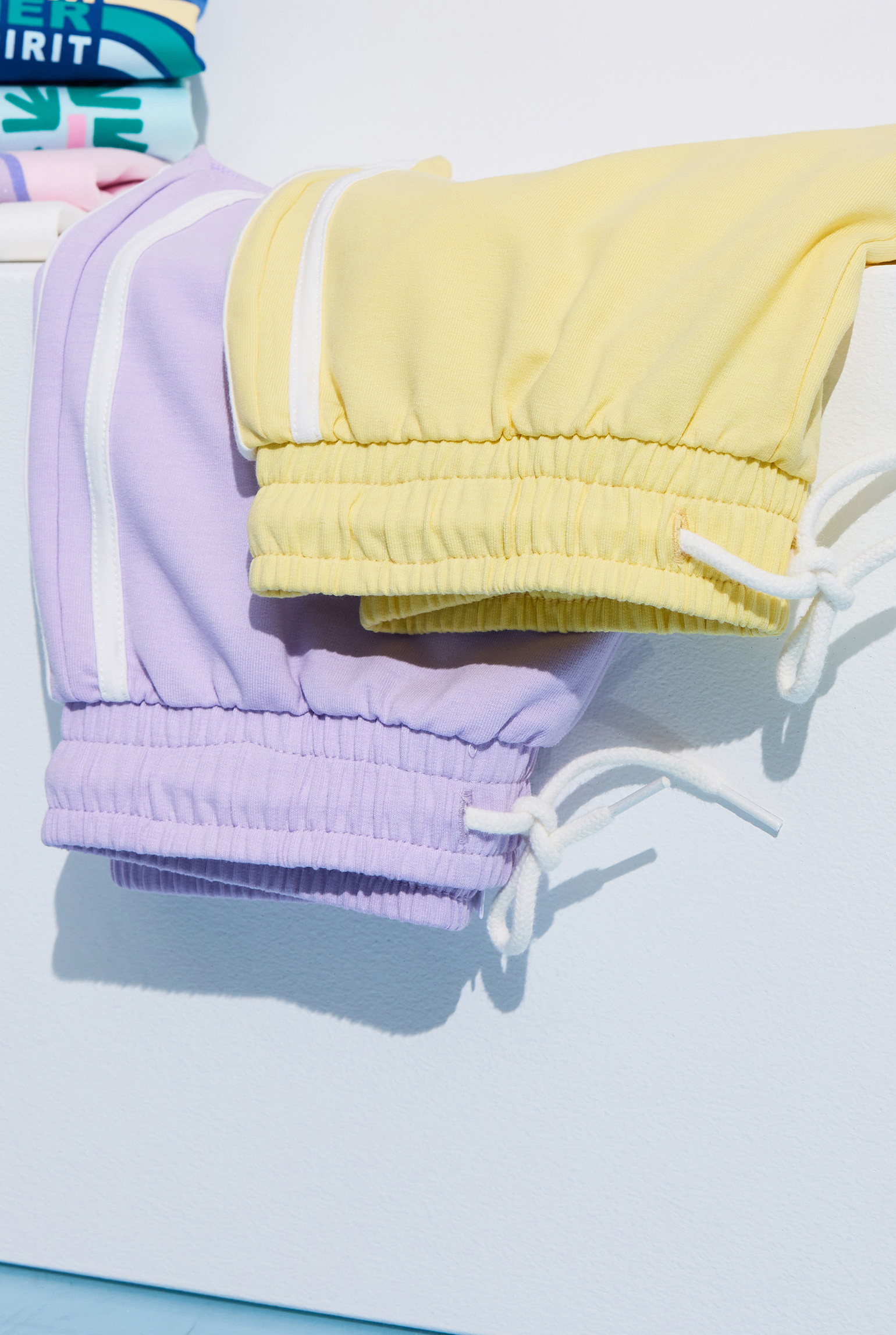 Short molleton léger rose fille - Jaune banane
