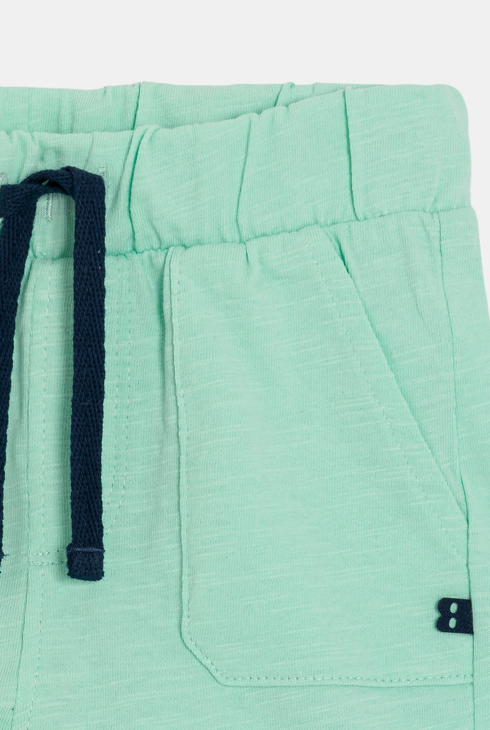 Leichte grüne Strickshorts Kleinkind Junge