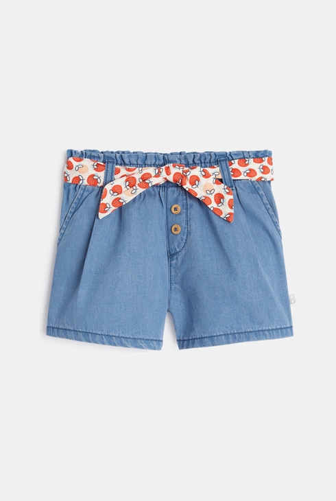 Short de denim ligero azul cinturón fresas bebé niña 1