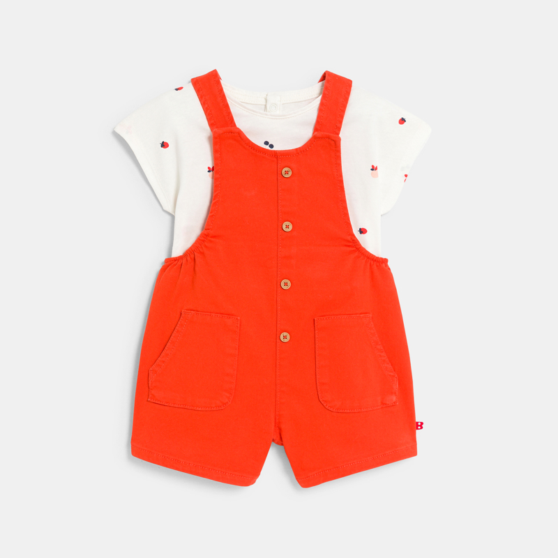 Latzhose aus Twill und T-Shirt mit Erdbeermotiv in Rot Baby Mädchen