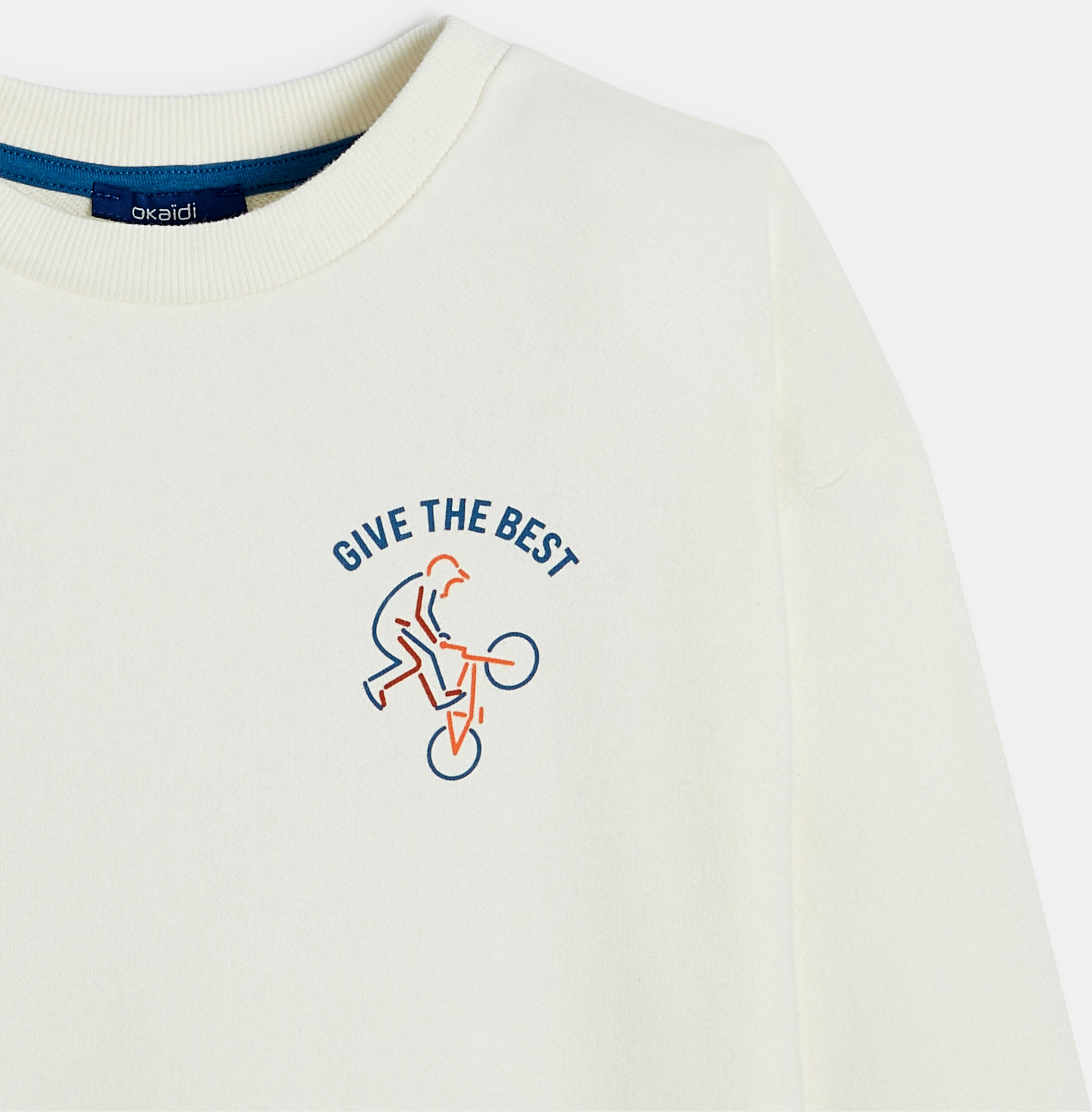 Boy's white slogan sweatshirt 2