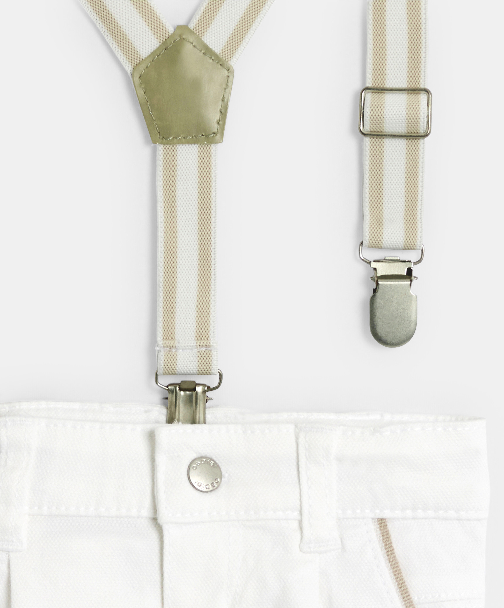 Weiße Bundfaltenhose mit Hosenträgern Baby Jungen 2