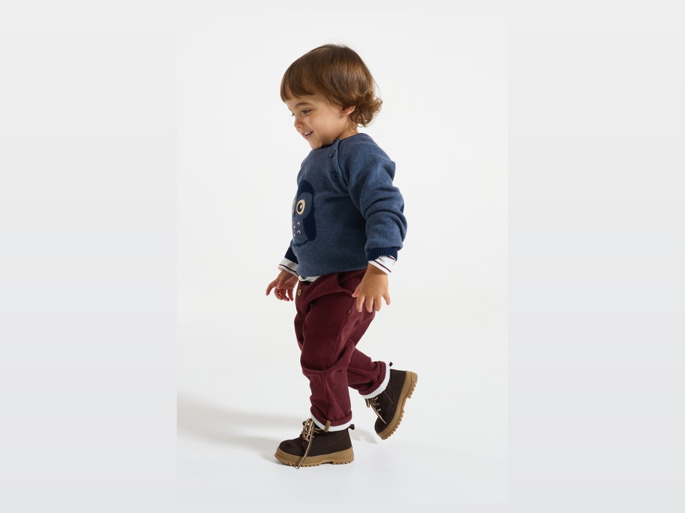 Bordeauxrote Samthose für Babyjungen 1