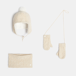 Beige setje - Gebreide muts, wanten en colsjaal voor babymeisjes 1