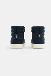 Boots matelassées fourrées bleu bébé fille 4