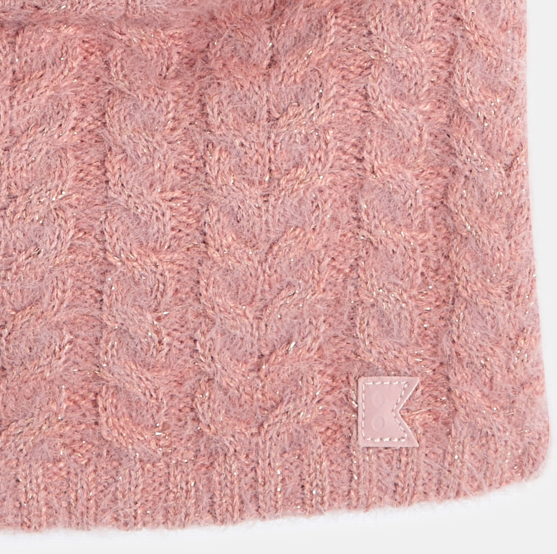 Girl's pink glittery cable-knit snood 2