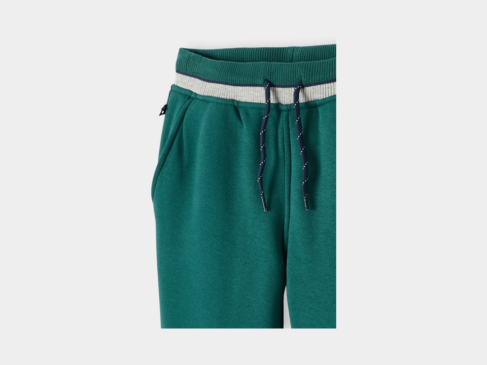 Grüne Jogginghose für Jungen 2