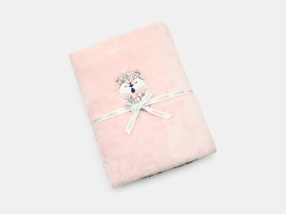 Couverture polaire velours brodée rose bébé fille 1