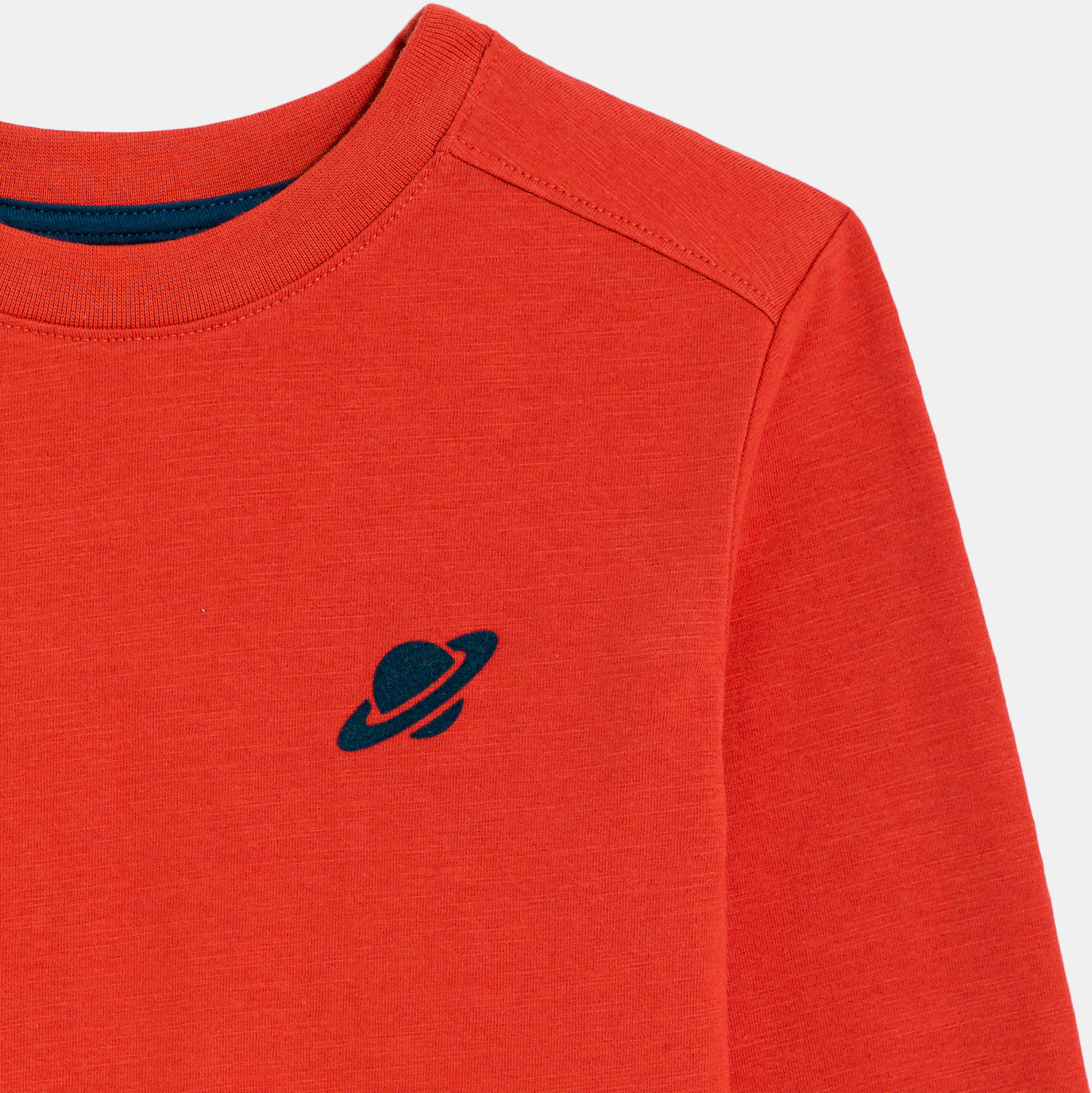 Boy's red T-shirt with motif front and back 2