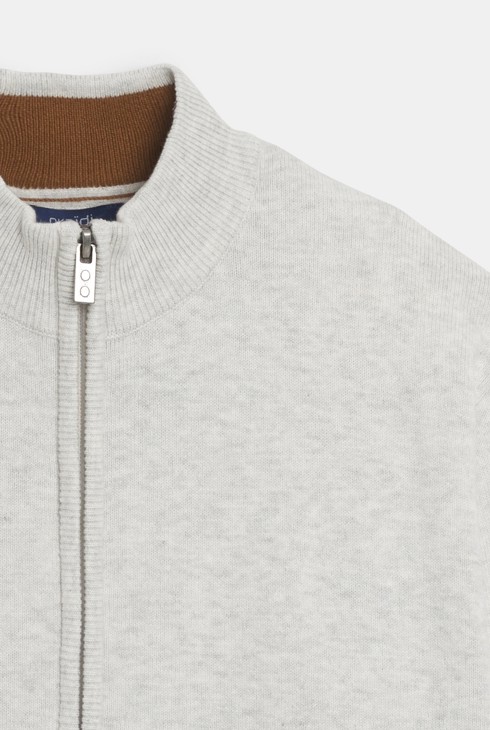 Boy's white zipped cardigan with stand-up collar 2