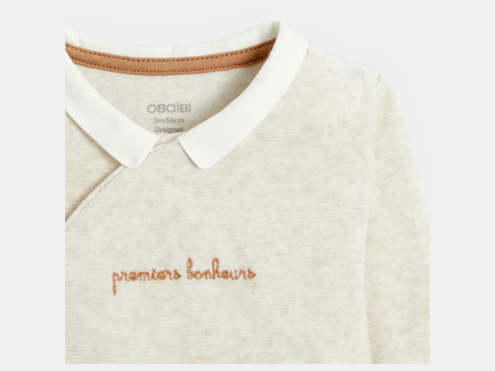 Bež pidžama kombinezon od samta za bebe dječake 2