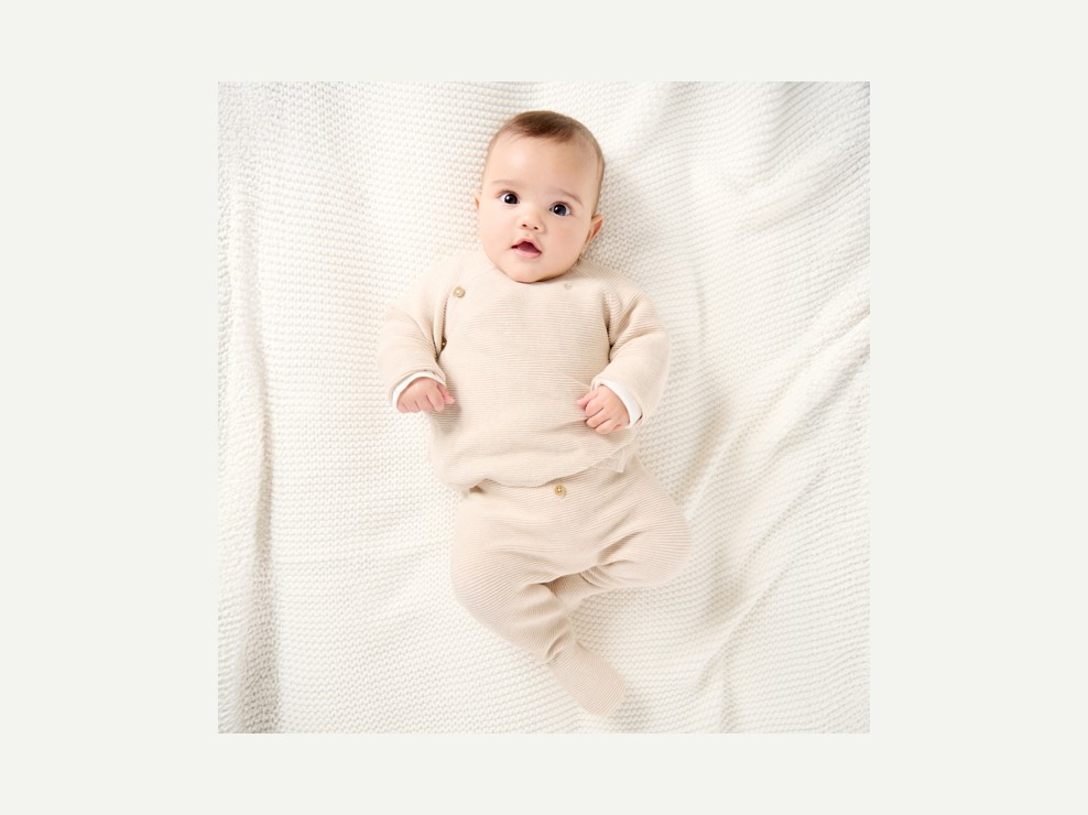 Beiges Strickbustier Kleinkind Junge Geburt 1