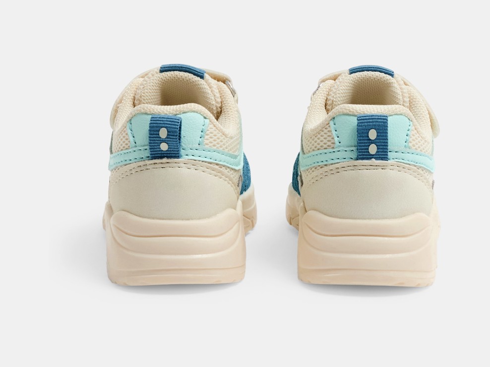 Blaue Laufturnschuhe Kleinkind Junge 2