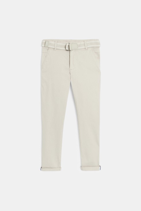 Uske chino hlače za dječake + remen u bjeličastoj boji 2