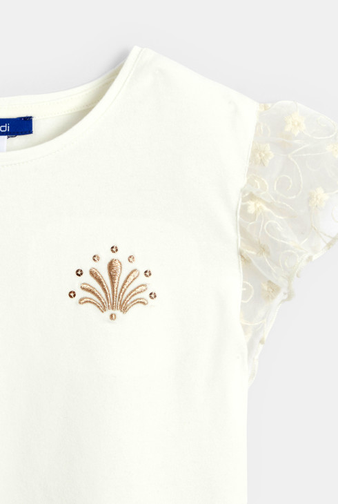 Girl's white T-shirt with short ruffle sleeves 2