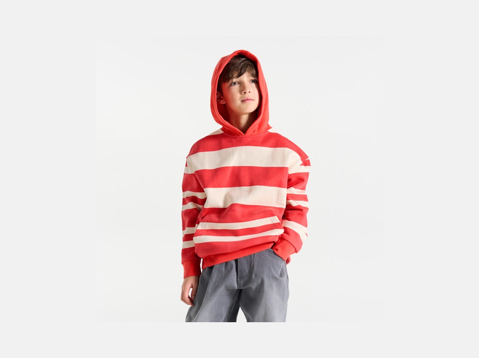 Blaues Sweatshirt mit modischen Streifen für Jungen 1