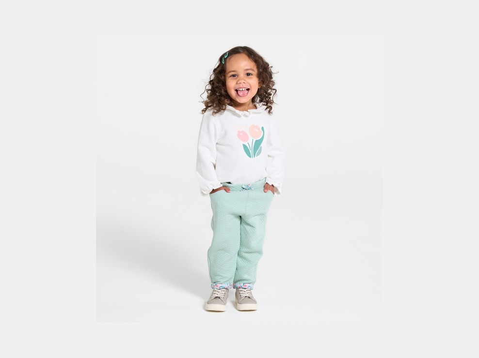 Pantalón flexible fantasía verde bebé niña 1