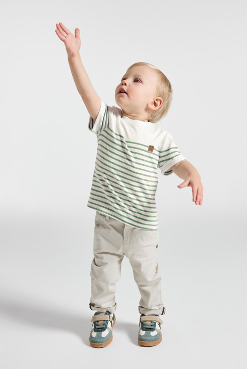 Groen T-shirt in matrozenstijl voor babyjongens 1