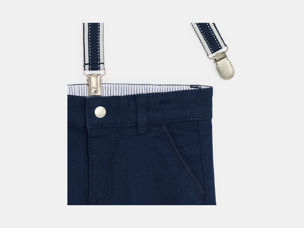 Bermuda bleu à bretelles bébé garçon 2