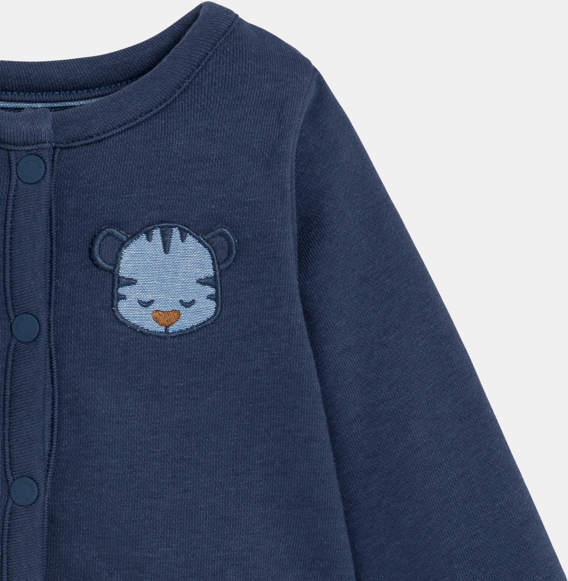 Blaue Strickjacke mit Druckknöpfen Kleinkind Junge Geburt 2