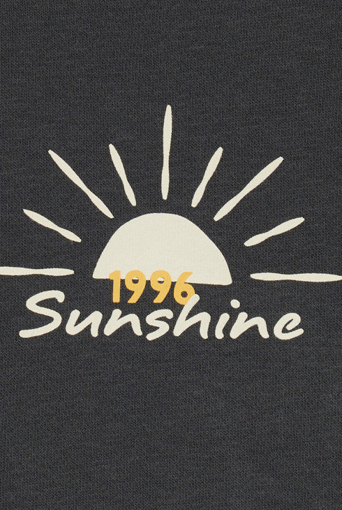 Tamnosiva majica s kapuljačom i s motivom sprijeda i na leđima za dječake 2