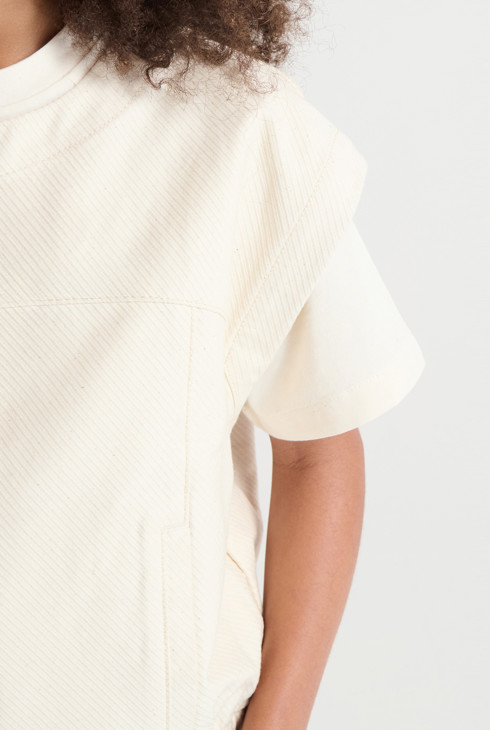 Ärmellose, ungefärbte Jacke 2