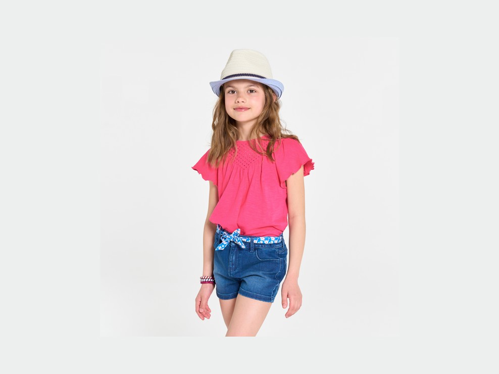 Geel T-shirt met korte mouwen en broderie anglaise voor meisjes 1