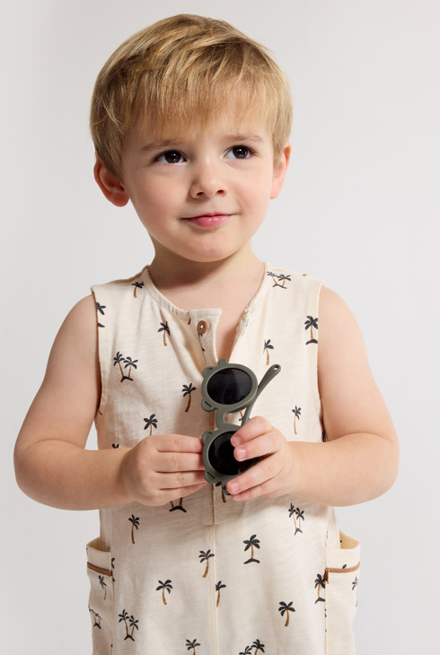 Kurzoverall aus mit Palmen bedrucktem Jersey in Beige für kleine Jungen 2