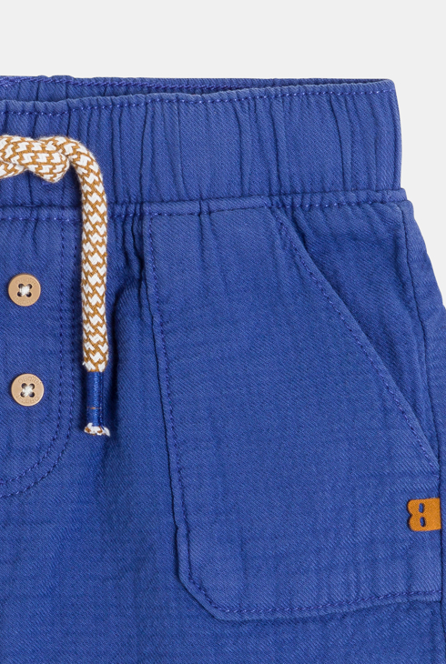 Blaue Shorts aus weicher Baumwolle für kleine Jungen