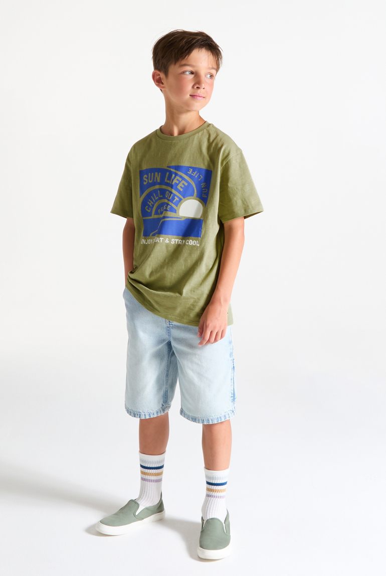 Camiseta con mensaje caqui niño 1
