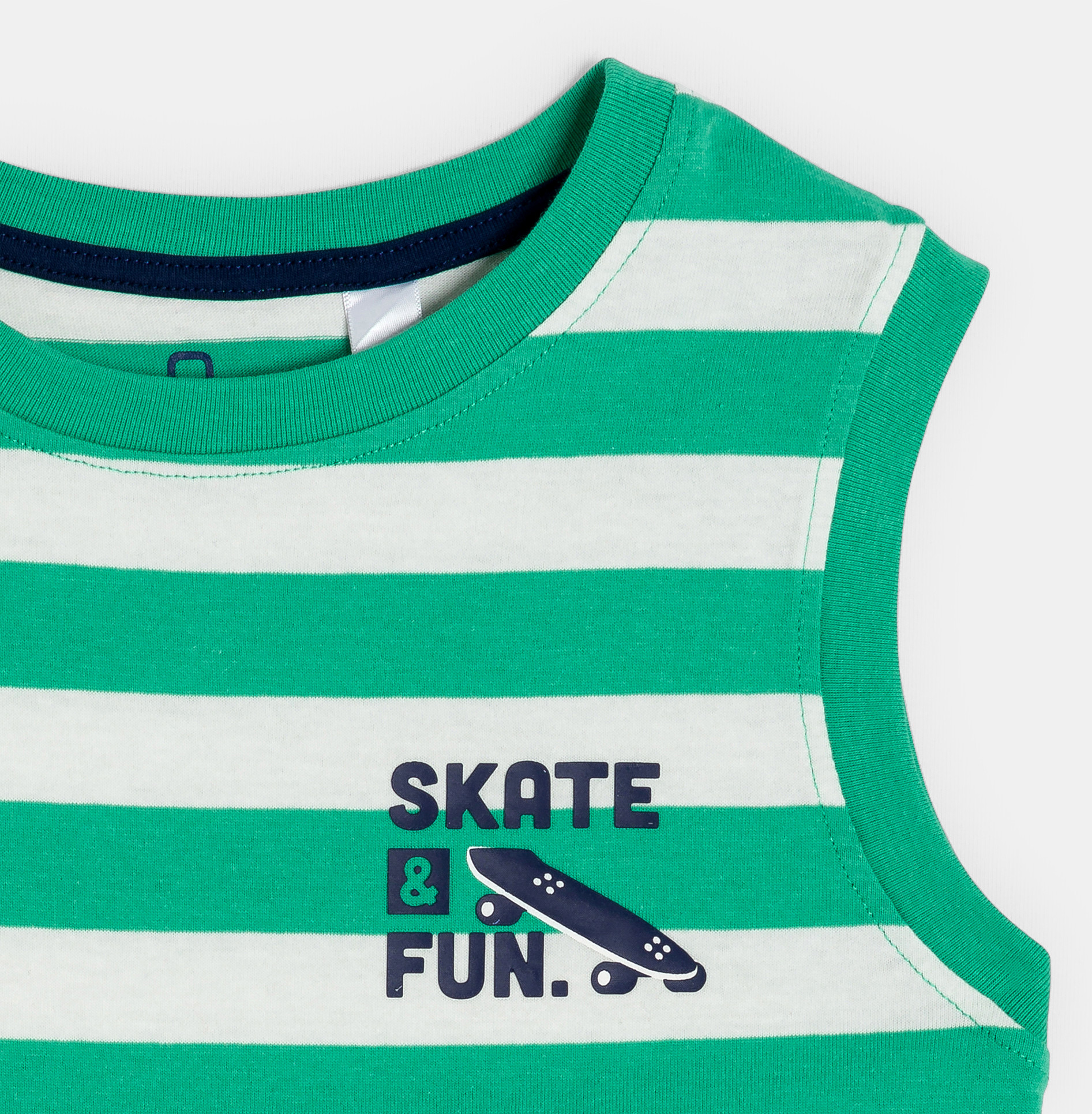 Gestreiftes grünes Tanktop für Jungen 2