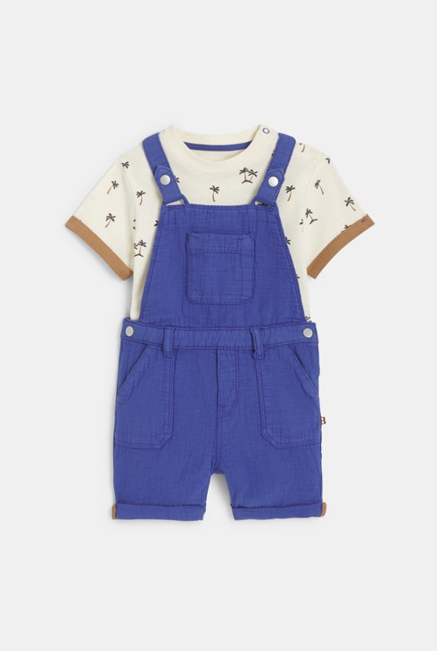 Kurze Latzhose und T-Shirt in Blau Kleinkind Junge 2