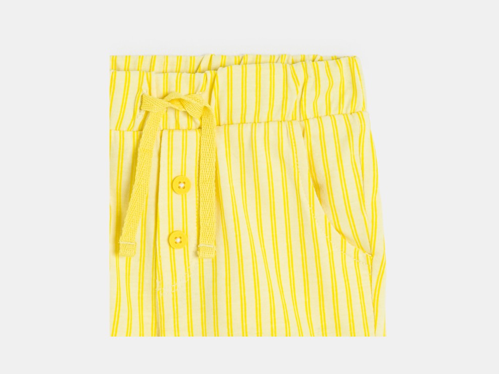 Gele gestreepte short van katoenen jersey voor babyjongens 2