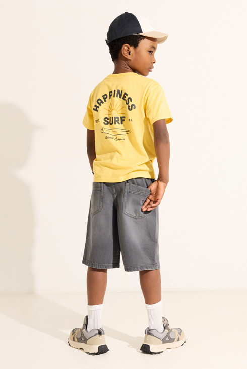 Gelbes Kurzarm-T-Shirt mit Schriftzug vorne und hinten für Jungen 2