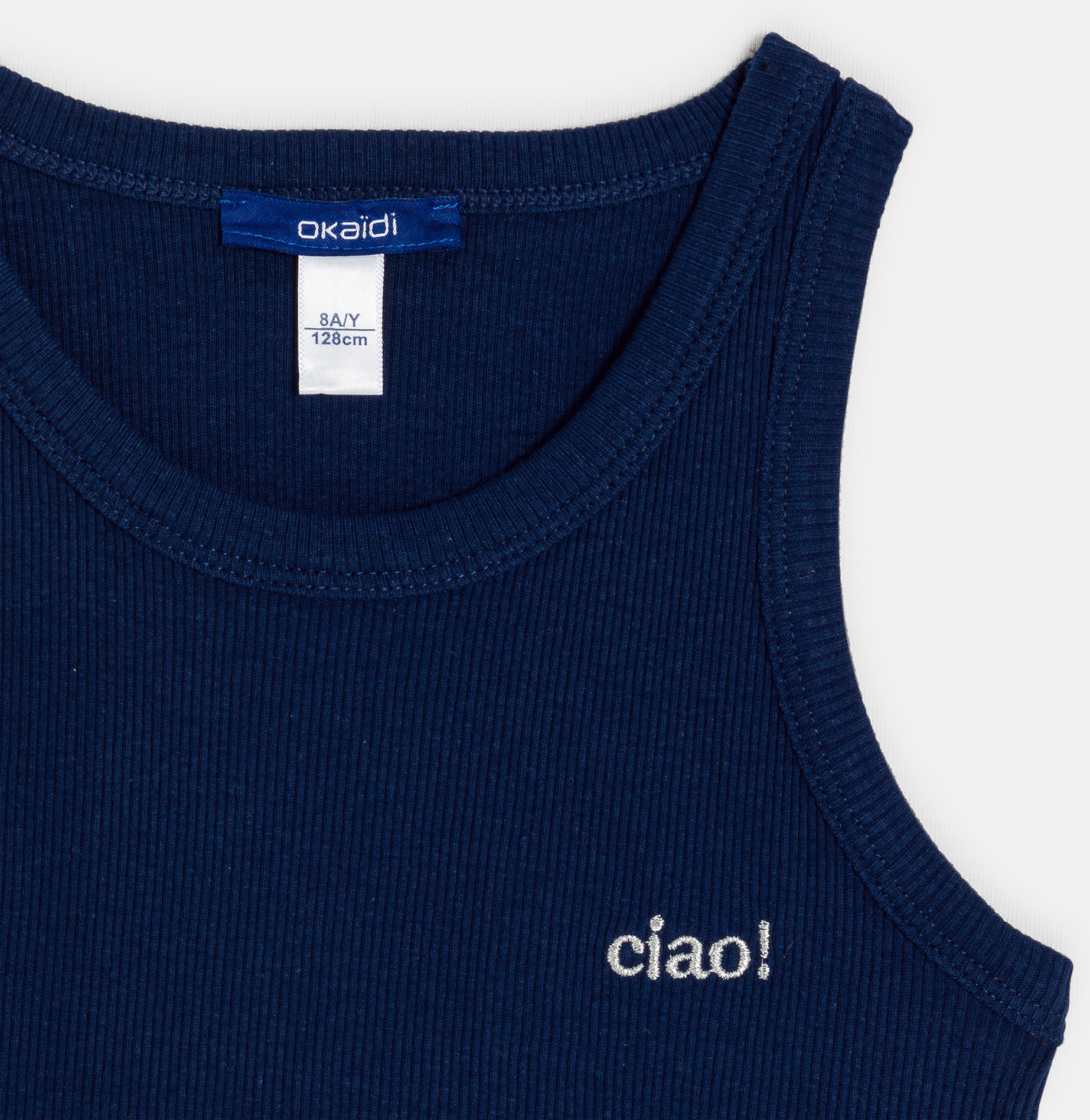 Marineblauwe mouwloze top van ribstof met letters voor meisjes 2