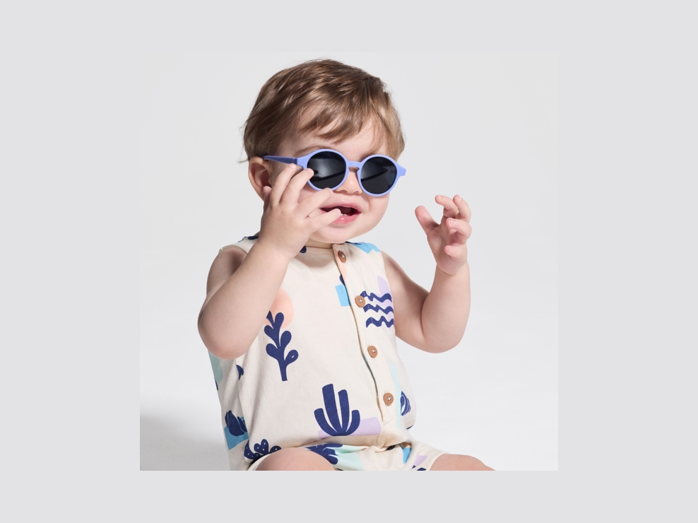 Verspielter mehrfarbiger Kurz-Overall aus Jersey für kleine Jungen 1