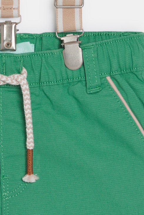 Bermuda-Shorts mit Trägern modische Baumwolle grün Kleinkind Junge